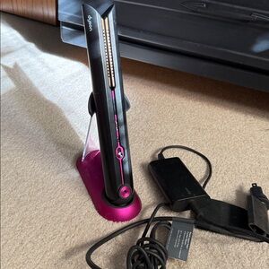 Dyson Black and Pink flat iron cordless